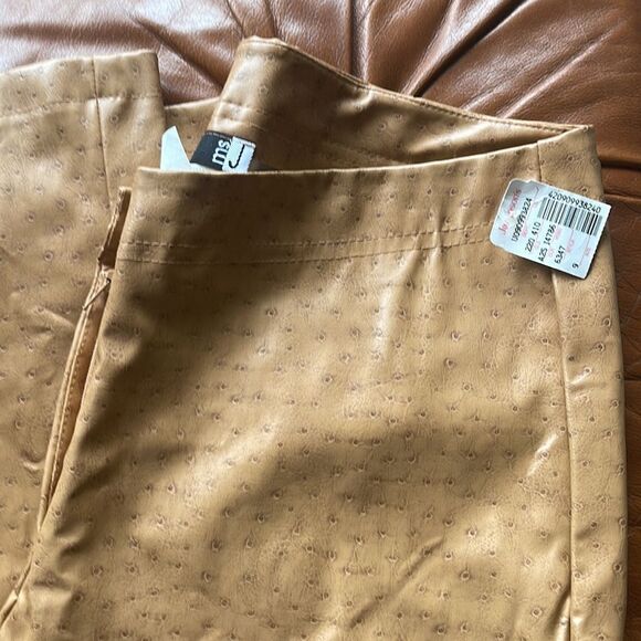 NWT Pleather Tan Juniors size 9 Slacks - Picture 3 of 12